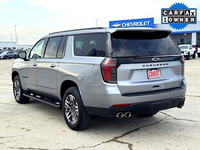 Used 2025 Chevrolet Suburban - photo 1