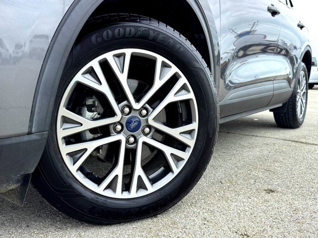 Used 2021 Ford Escape - photo 2