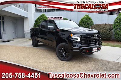 New 2025 Chevrolet Silverado 1500 LT Crew Cab 4x4 Pickup for sale #393468 - photo 1