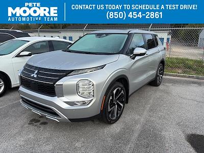 Used 2023 Mitsubishi Outlander - photo 1