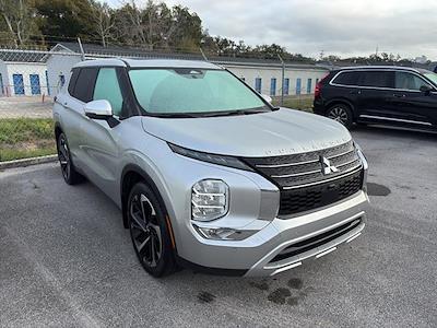 Used 2023 Mitsubishi Outlander - photo 1