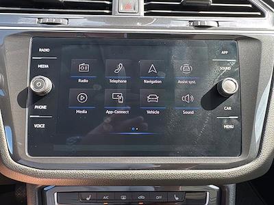 Used 2024 Volkswagen Tiguan - photo 1