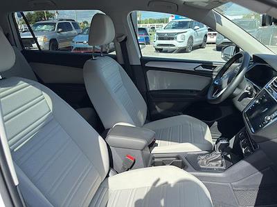 Used 2024 Volkswagen Tiguan - photo 1
