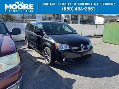 Used 2017 Dodge Grand Caravan - photo 1