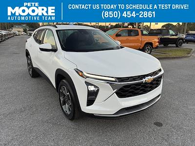 Used 2024 Chevrolet Trax - photo 1