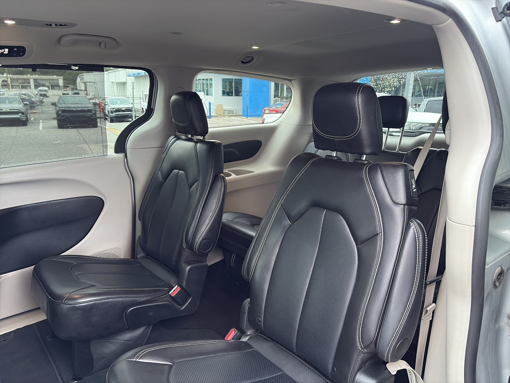 Used 2024 Chrysler Pacifica - photo 15