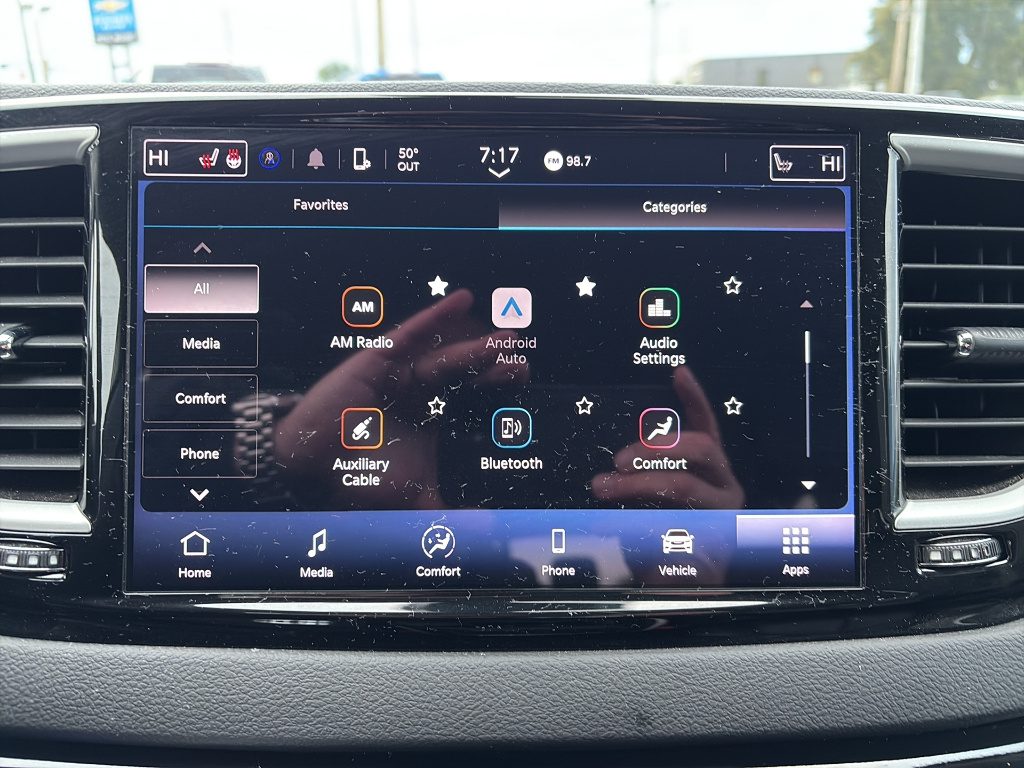 Used 2024 Chrysler Pacifica - photo 24