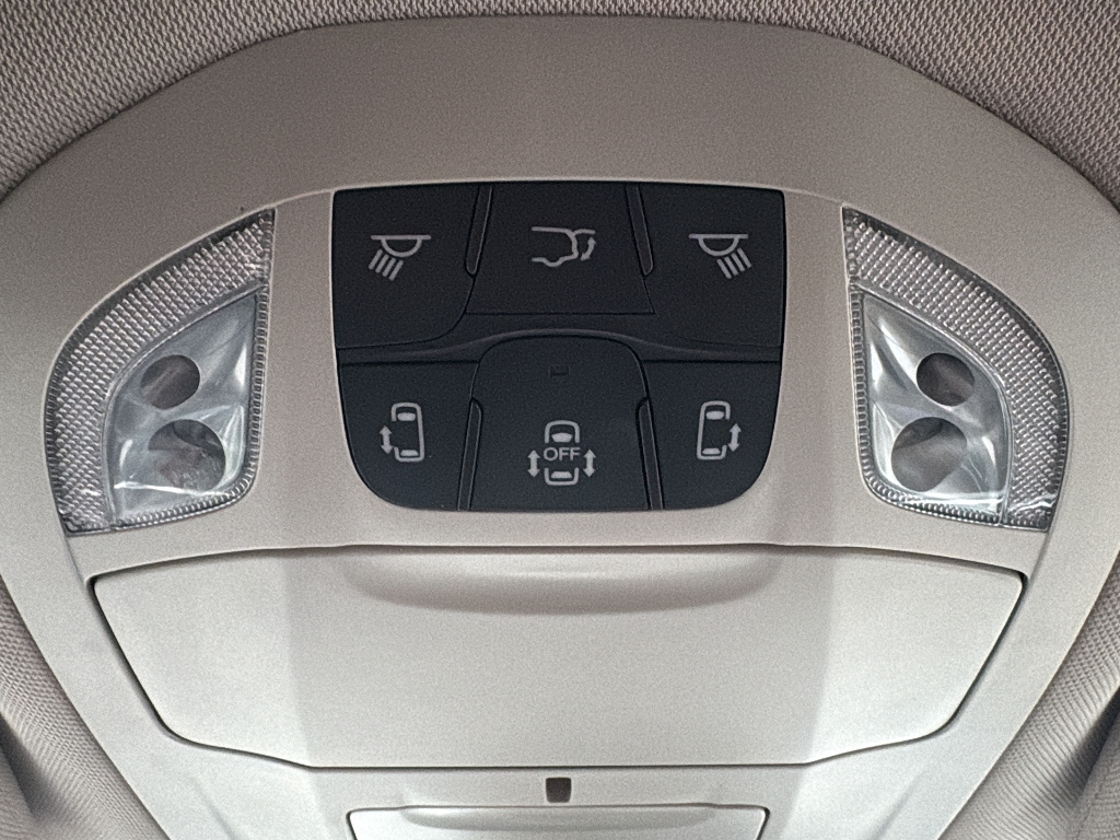 Used 2024 Chrysler Pacifica - photo 28