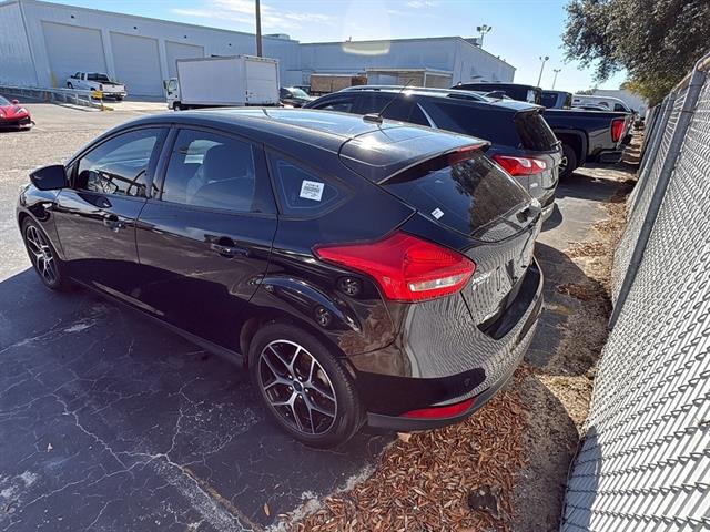 Used 2017 Ford Focus SEL - photo 2