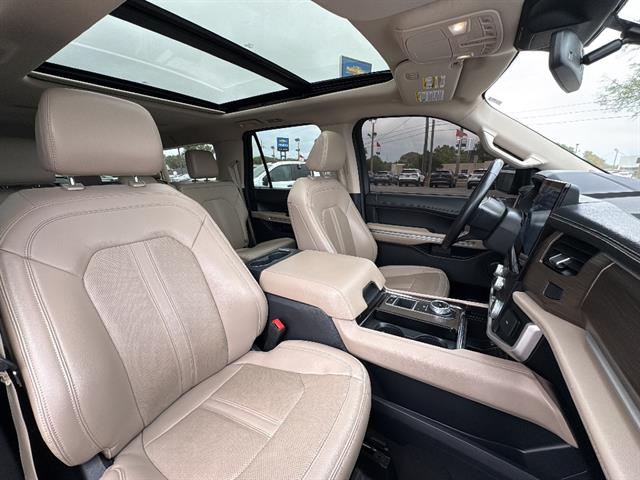 Used 2024 Ford Expedition - photo 5