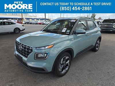 Used 2025 Hyundai Venue - photo 1