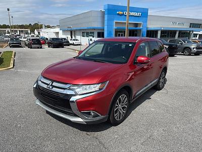 Used 2018 Mitsubishi Outlander - photo 1