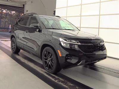 Used 2024 Kia Seltos - photo 1