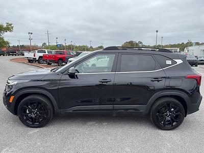 Used 2024 Kia Seltos - photo 1