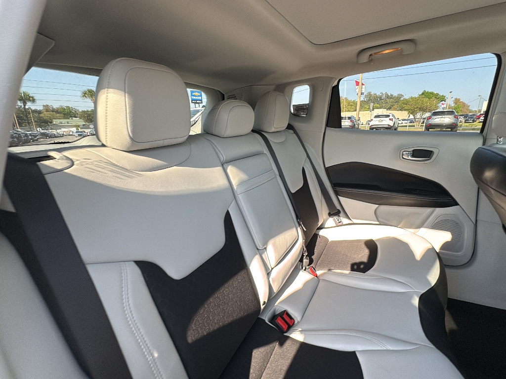 Used 2019 Jeep Compass - photo 12