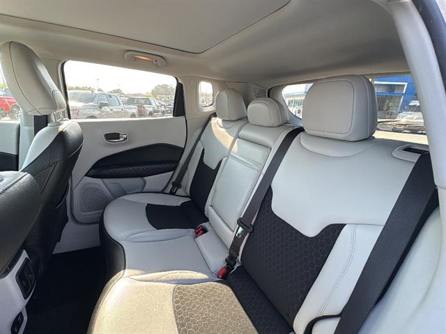 Used 2019 Jeep Compass - photo 14