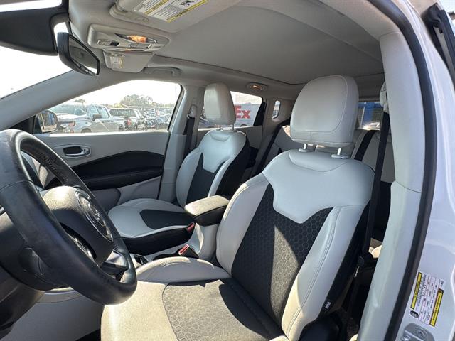 Used 2019 Jeep Compass - photo 15