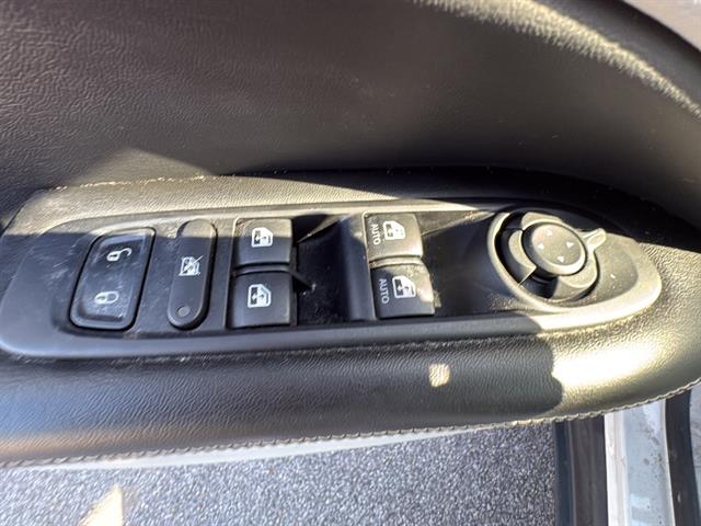 Used 2019 Jeep Compass - photo 16