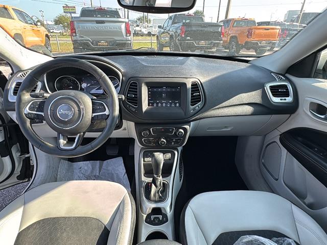 Used 2019 Jeep Compass - photo 17
