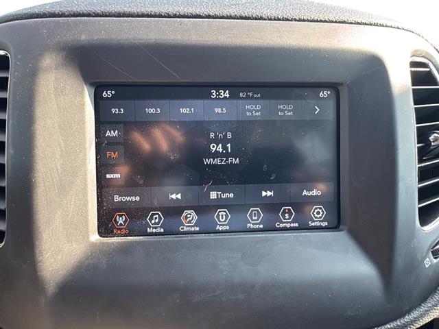 Used 2019 Jeep Compass - photo 21