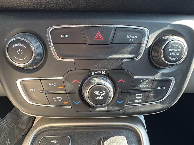 Used 2019 Jeep Compass - photo 23