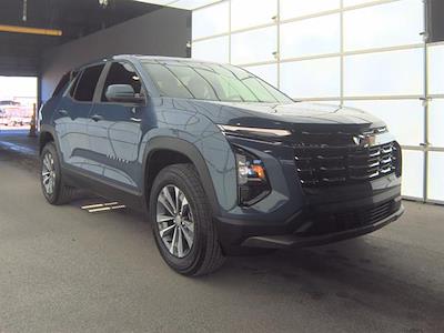 Used 2025 Chevrolet Equinox - photo 1