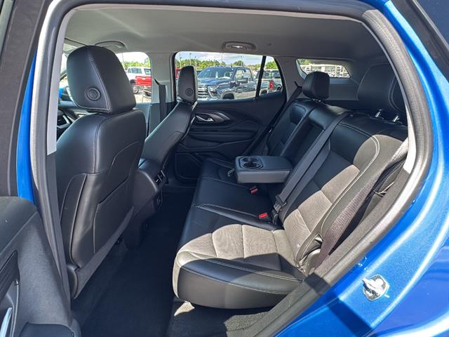 Used 2024 GMC Terrain - photo 18
