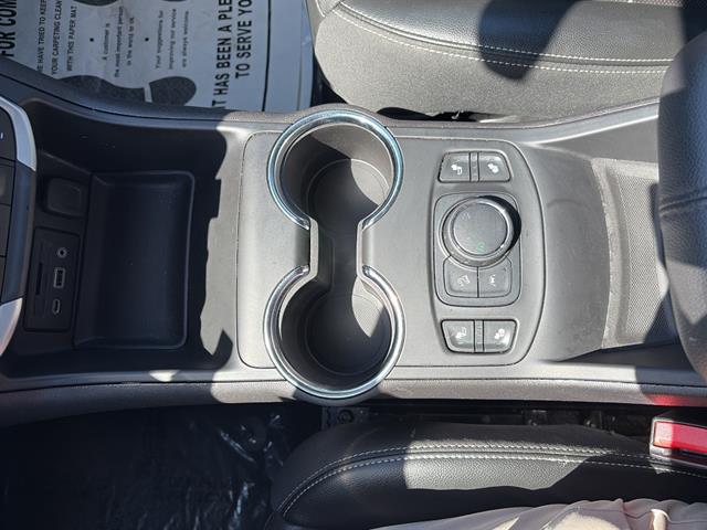 Used 2024 GMC Terrain - photo 25