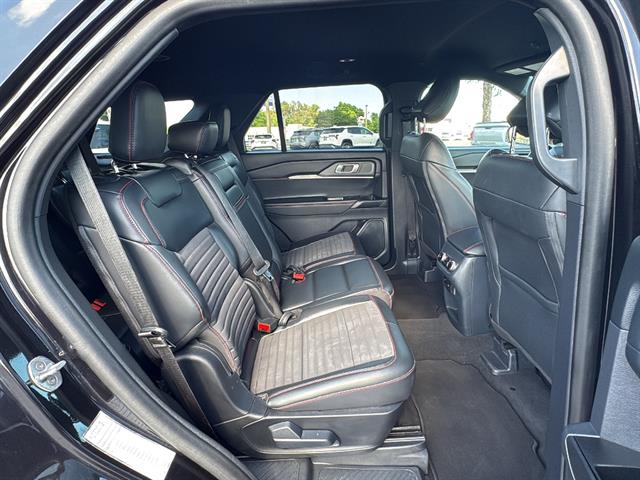 Used 2025 Ford Explorer - photo 19