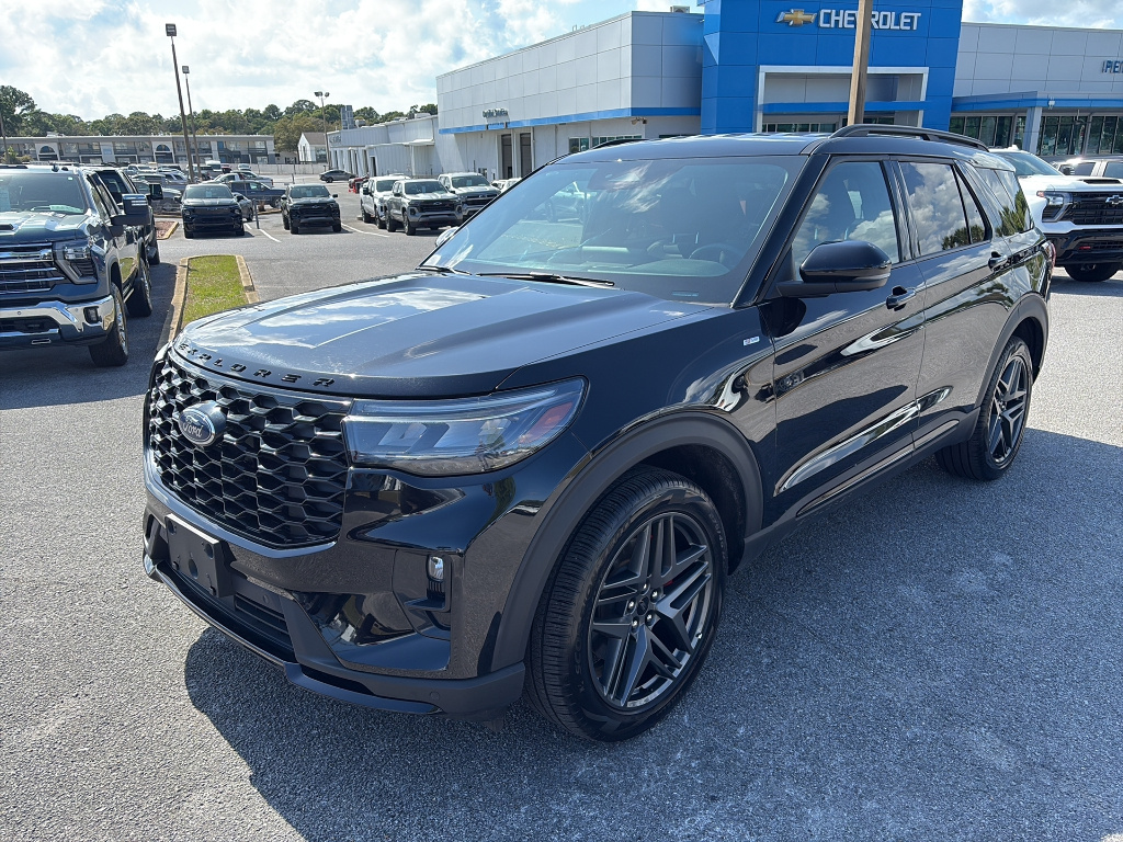 Used 2025 Ford Explorer - photo 41
