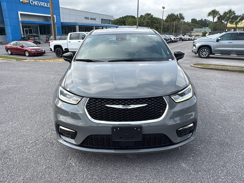 Used 2025 Chrysler Pacifica - photo 10