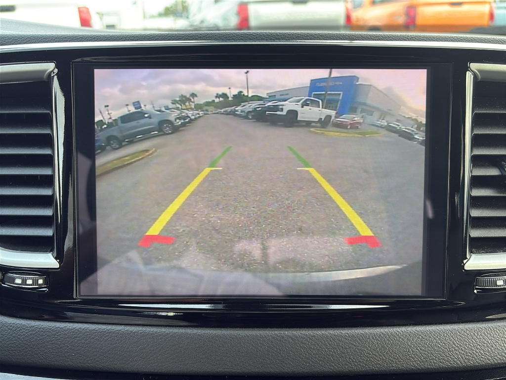 Used 2025 Chrysler Pacifica - photo 26
