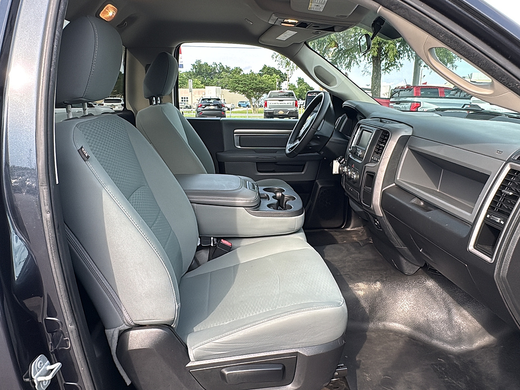 Used 2018 Ram 1500 - photo 17