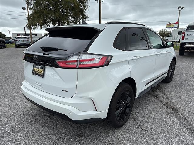 Used 2022 Ford Edge - photo 2