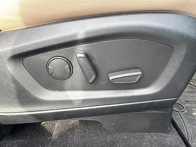 Used 2020 Ford Explorer - photo 14