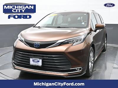 Used 2022 Toyota Sienna XLE Minivan for sale #P1274 - photo 1