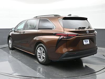 Used 2022 Toyota Sienna XLE Minivan for sale #P1274 - photo 2