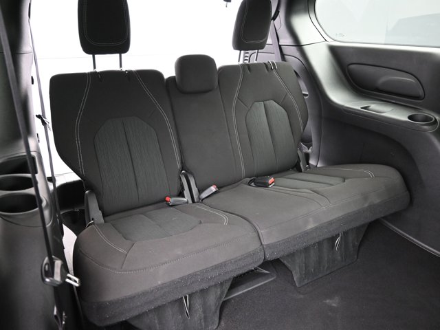 Used 2023 Chrysler Pacifica - photo 23