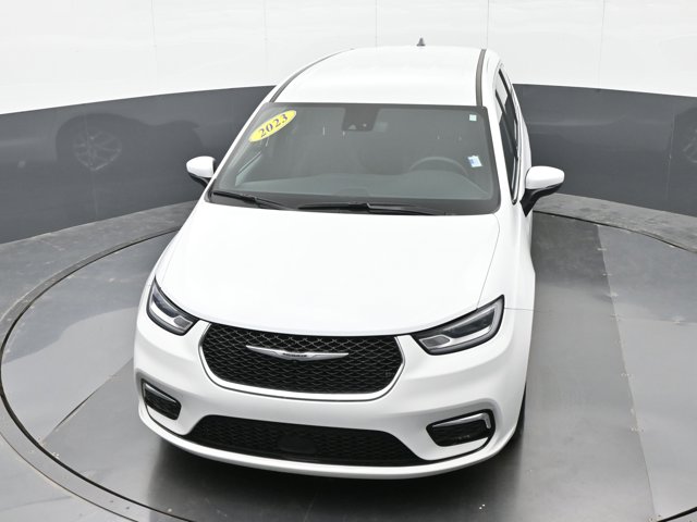 Used 2023 Chrysler Pacifica - photo 32