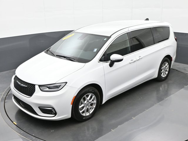 Used 2023 Chrysler Pacifica - photo 33