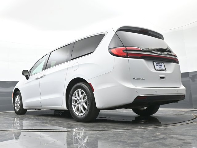 Used 2023 Chrysler Pacifica - photo 35