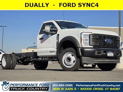 2025 Ford F-550 Regular Cab DRW RWD Cab Chassis for sale #42SDA02190 - photo 1