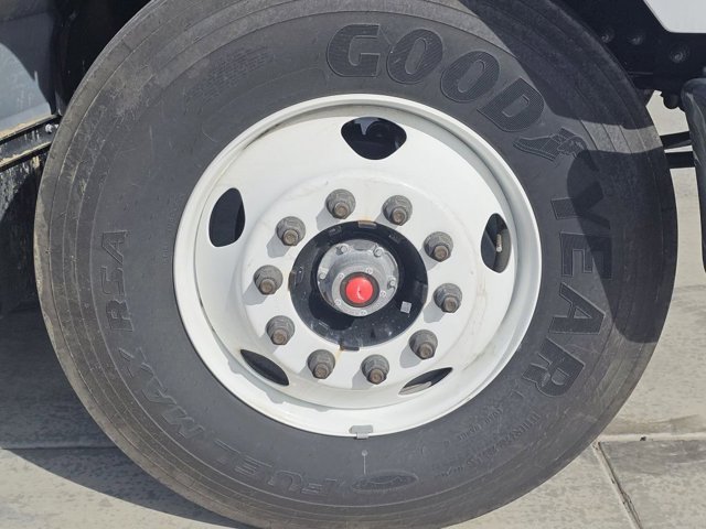 New 2025 Ford F-750 - photo 24