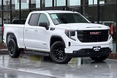 Used 2025 GMC Sierra 1500 - photo 1
