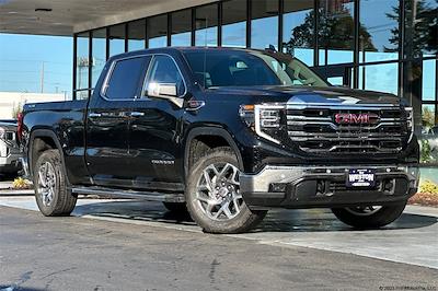 New 2026 GMC Sierra 1500 SLT Crew Cab 4WD Pickup for sale #GE0139 - photo 1