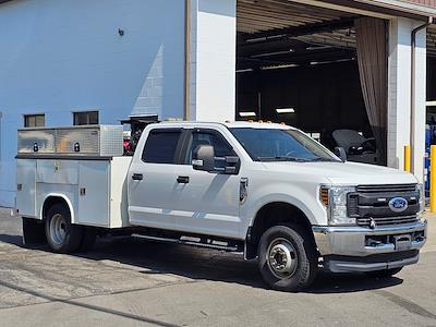 2019 Ford F-350 Crew Cab DRW 4x4 Reading Service Truck for sale #UH899 - photo 2