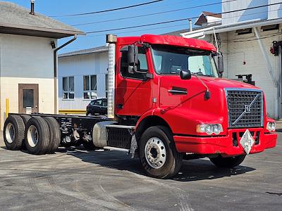 2017 Volvo VHD Day Cab DRW 6x4 Semi Truck for sale #UH918 - photo 2