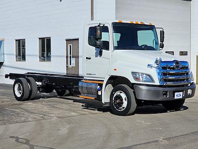 Used 2018 Hino 258ALP - photo 1