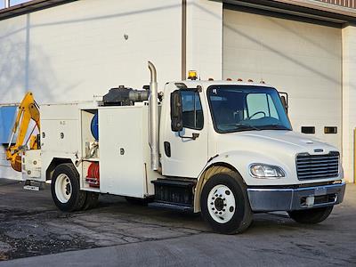Used 2014 Freightliner M2 106 Conventional Cab Service Truck for sale #UH970 - photo 2