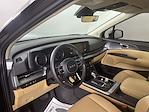 Used 2024 Kia Carnival LX Minivan for sale #25T2283B - photo 10